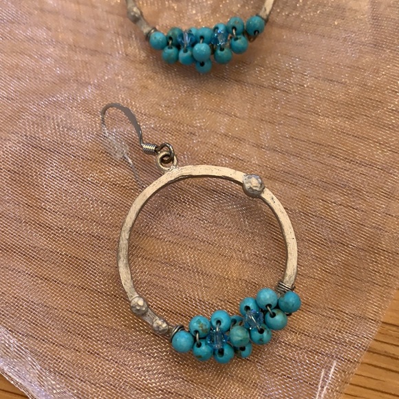 Custom Earrings ~Silver Tone~ Turquoise Aqua Beads - Picture 9 of 9